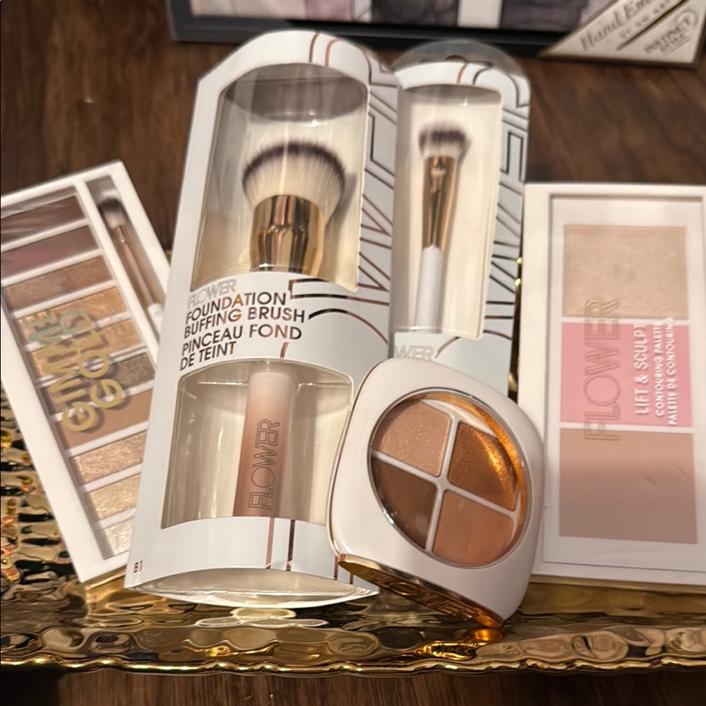 Flower by Drew Barrymore Makeup 3-Piece Set NWT